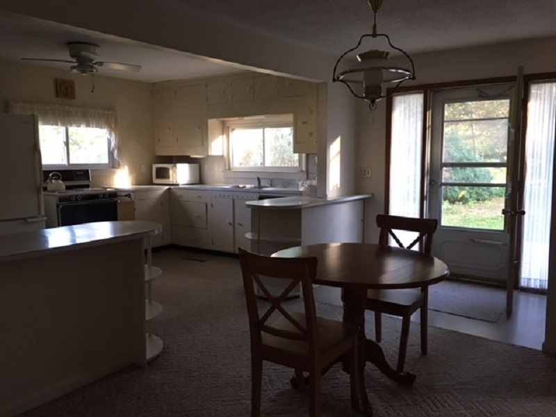 4889 East Valley Road Mount Pleasant, MI 48858 - Photo 2 of 37 1856948-1.JPG