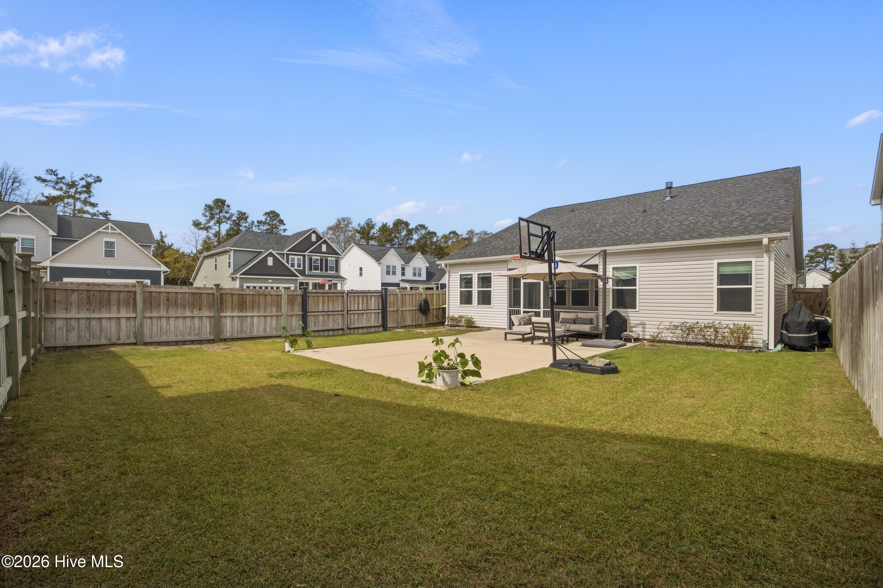 61 Chickadee Way Hampstead, NC 28443 - Photo 6 of 55 61 Chickadee Way