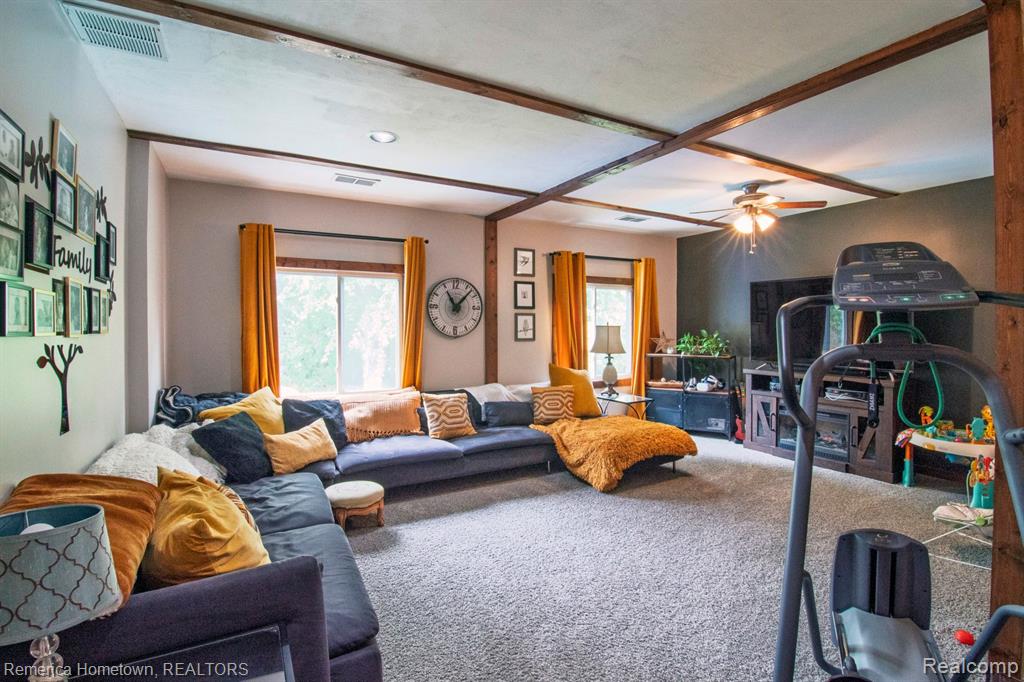 1751 Ranier Street Canton, MI 48187 - Photo 17 of 38