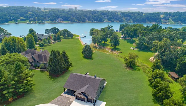 $899,000 | 25-75 Lake Carroll Boulevard, Lake Carroll, IL 61046