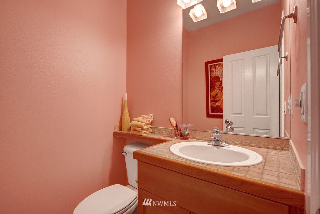 16842 164th Way Southeast Renton, WA 98058 - Photo 11 of 25 Gallery Image 11
