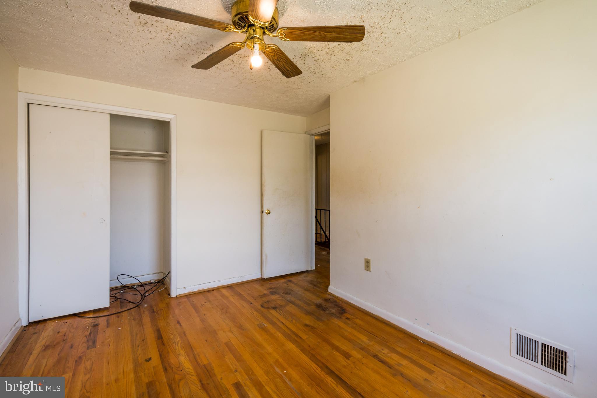 1691 Poles Road Baltimore, MD 21221 - Photo 15 of 27