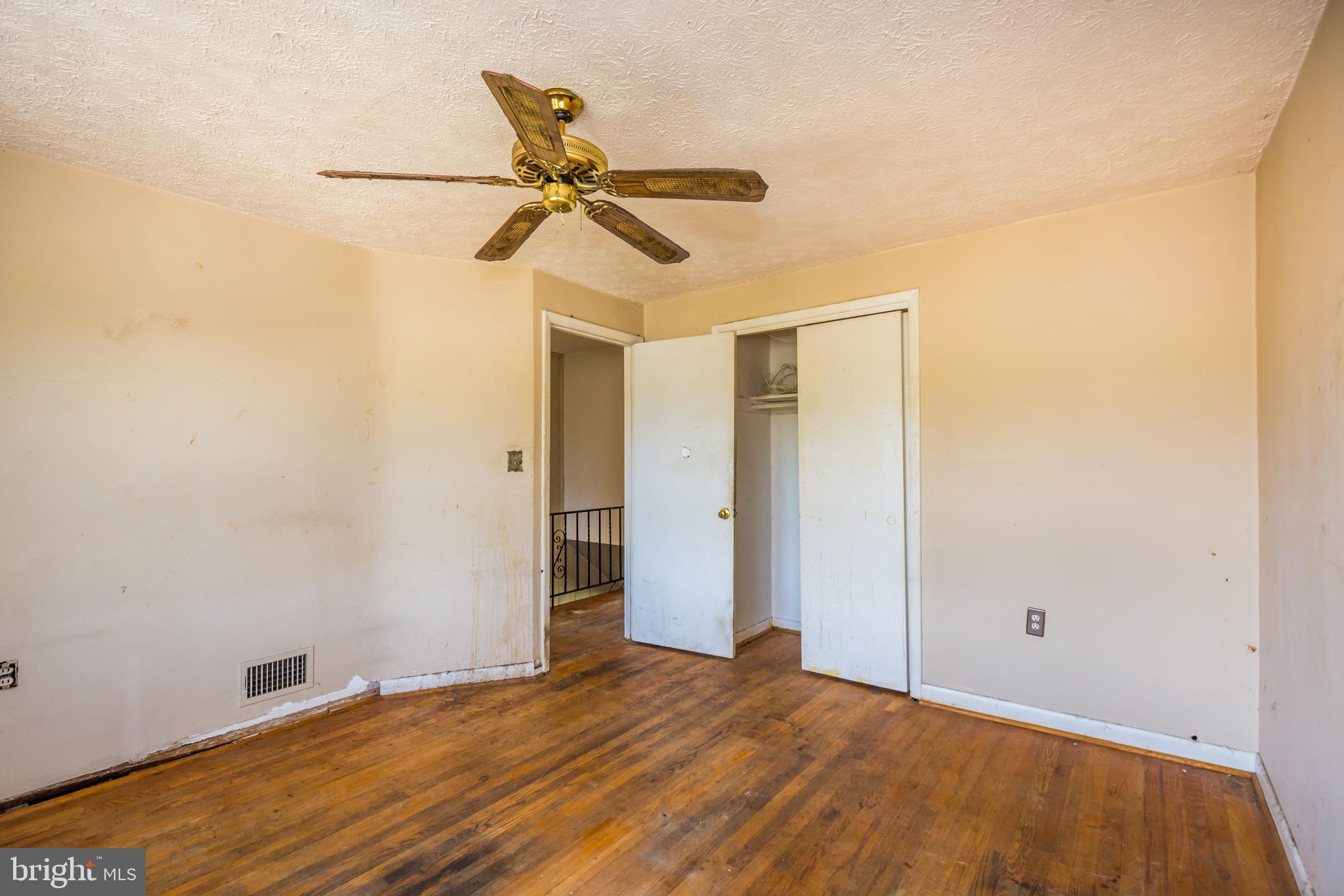1691 Poles Road Baltimore, MD 21221 - Photo 17 of 27