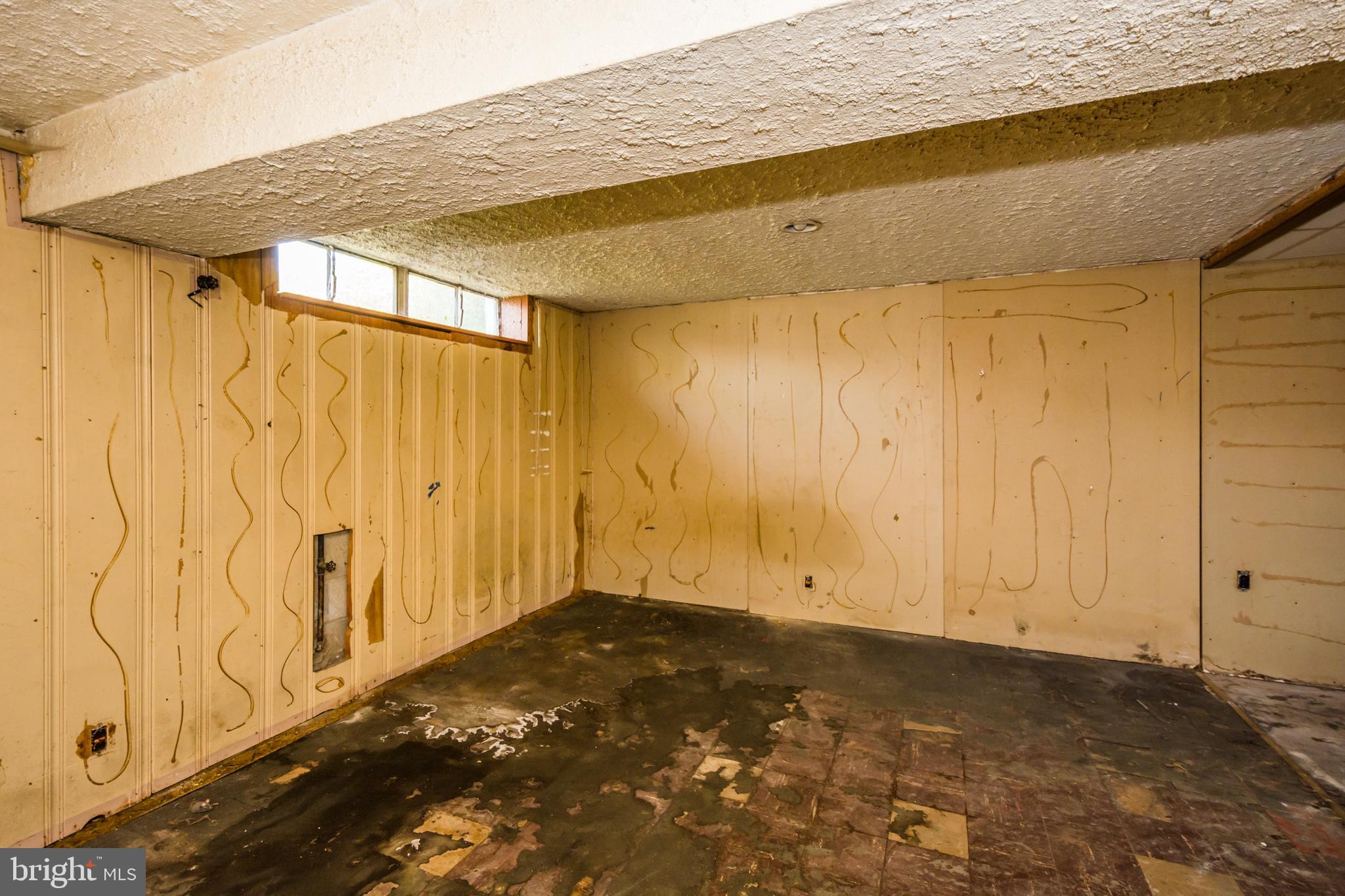 1691 Poles Road Baltimore, MD 21221 - Photo 21 of 27
