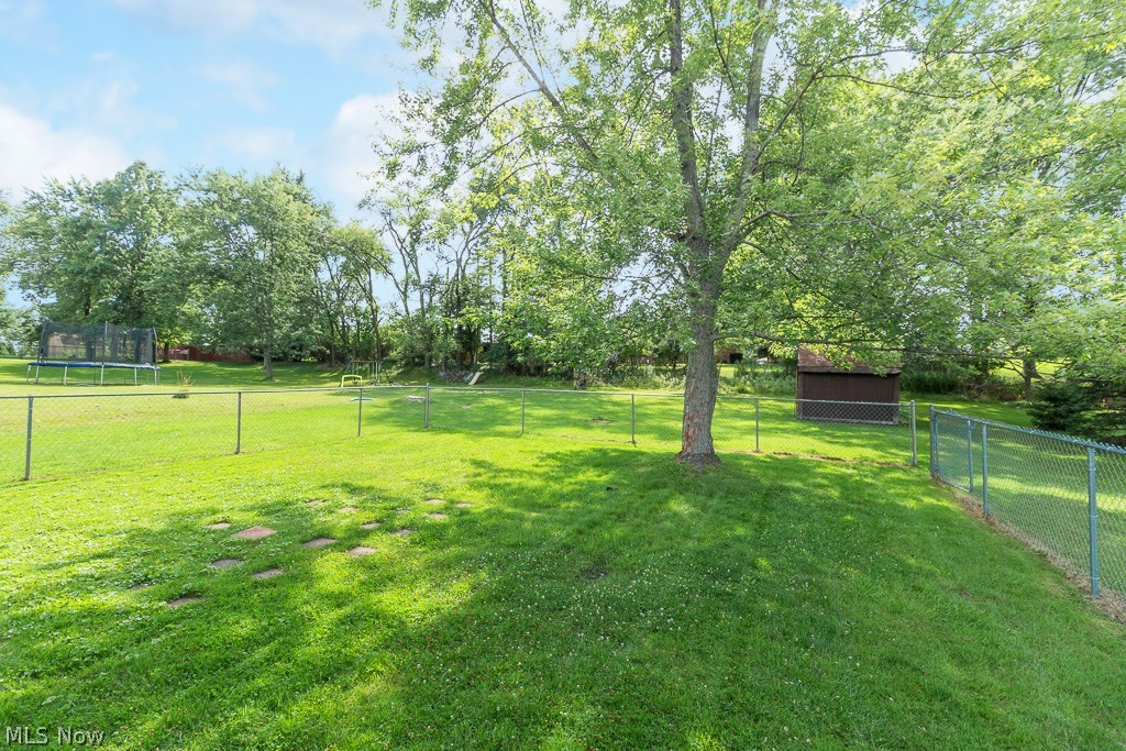 7812 Hoertz Road Cleveland, OH 44134 - Photo 25 of 27