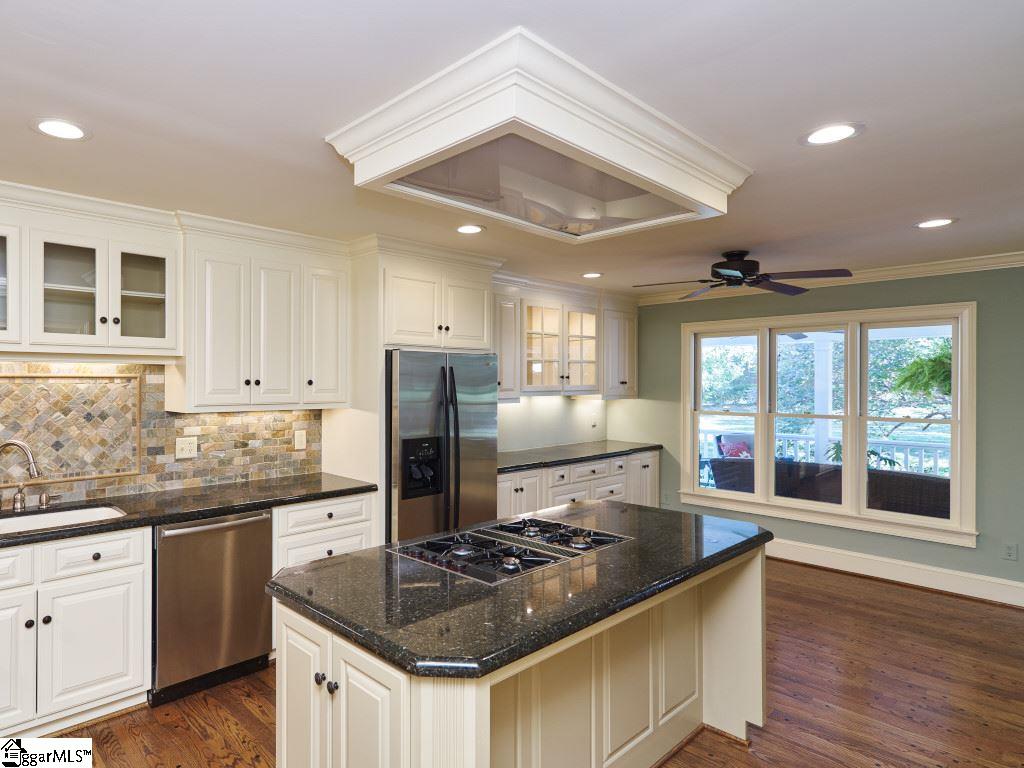 2101 Cleveland St Extension Greenville, SC 29607 - Photo 11 of 32
