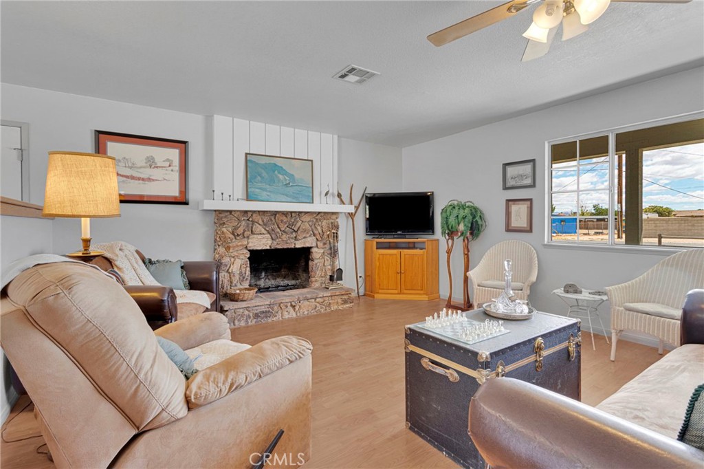 14204 Crow Road Apple Valley, CA 92307 - Photo 19 of 58