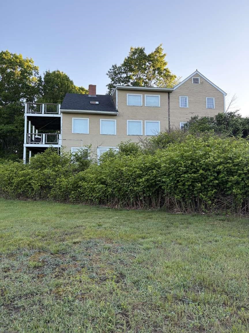 114 Dearborn Road Epping, NH 03042 - Photo 2 of 9