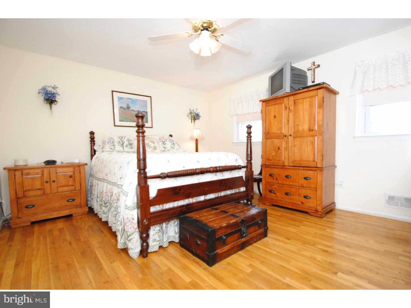 14 Wolfpack Road Hamilton, NJ 08619 - Photo 16 of 21 Bedroom - Main