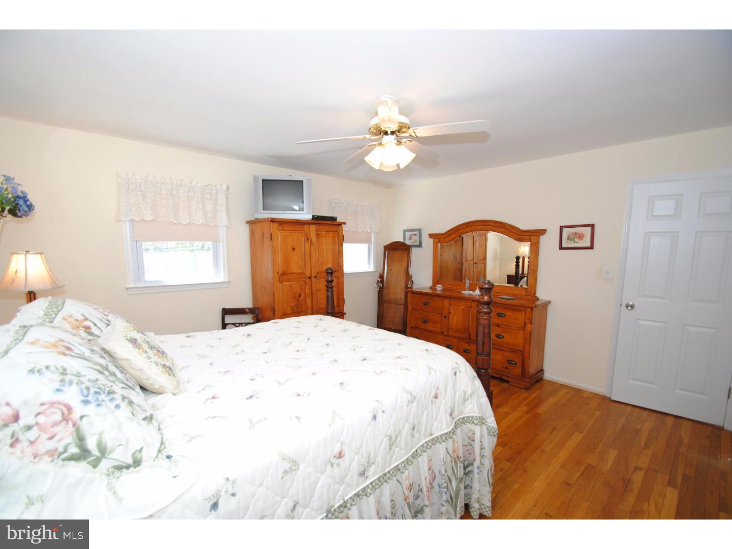 14 Wolfpack Road Hamilton, NJ 08619 - Photo 17 of 21 Bedroom - Main