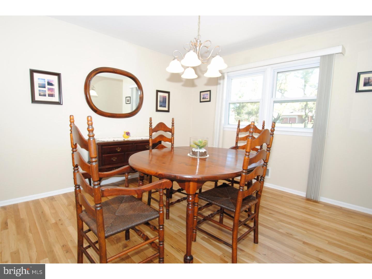 14 Wolfpack Road Hamilton, NJ 08619 - Photo 6 of 21 Dining Room
