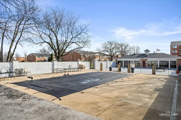 $170,000 | 1050 North Farnsworth Avenue, Unit 403, Aurora, IL 60505