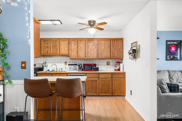 $170,000 | 1050 North Farnsworth Avenue, Unit 403, Aurora, IL 60505