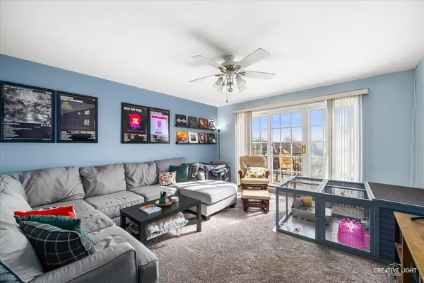 $170,000 | 1050 North Farnsworth Avenue, Unit 403, Aurora, IL 60505