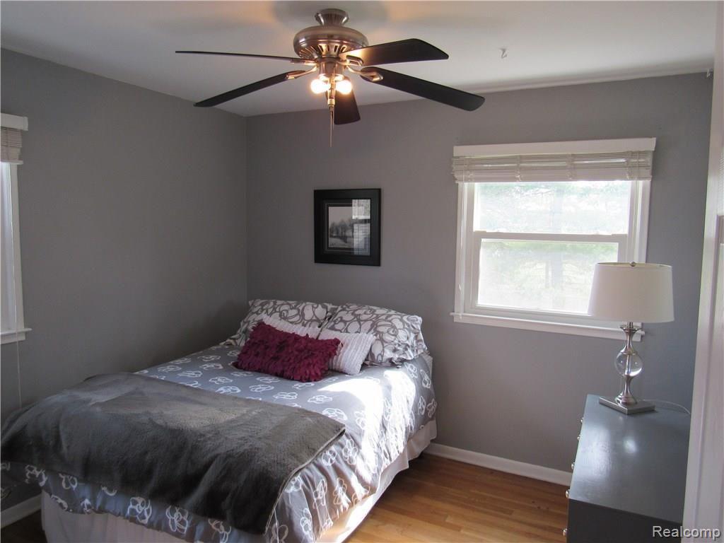 898 Cobblestone Drive Rochester, MI 48309 - Photo 12 of 15 IMG_0107.JPG