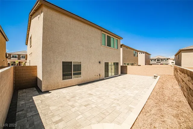 $3,000 | 7428 Legacy Pt Street, Las Vegas, NV 89113