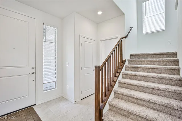 $3,000 | 7428 Legacy Pt Street, Las Vegas, NV 89113