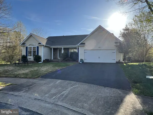 $3,200 | 162 Bush Hill Court, Fredericksburg, VA 22405