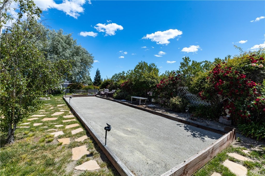 1612 Via Flora Paso Robles, CA 93446 - Photo 31 of 35