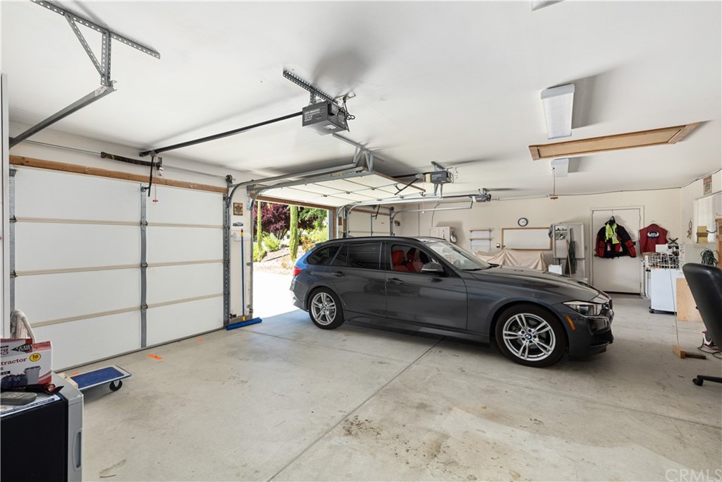 1612 Via Flora Paso Robles, CA 93446 - Photo 35 of 35 a car parked in a garage