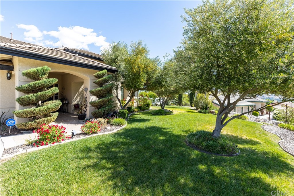 1612 Via Flora Paso Robles, CA 93446 - Photo 4 of 35 a view of a garden with plants