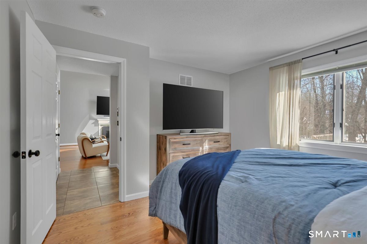 41 Timberwood Road, Unit 41 West Hartford, CT 06117 - Photo 29 of 33