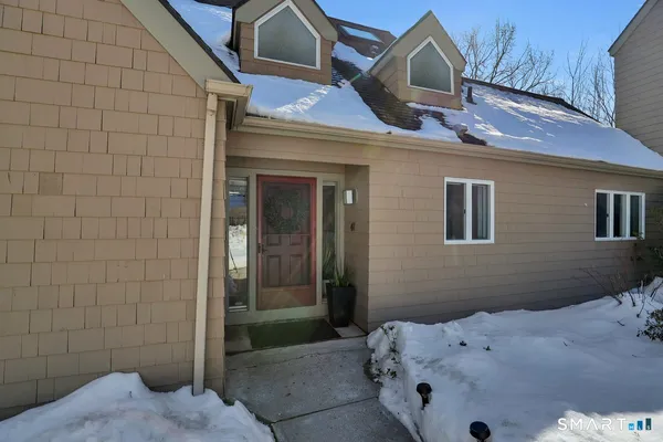 $490,000 | 41 Timberwood Road, Unit 41, West Hartford, CT 06117