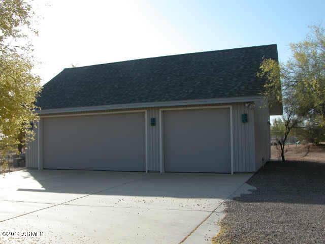 31236 North Sunrise Ranch Road Cave Creek, AZ 85331 - Photo 15 of 25 Garage
