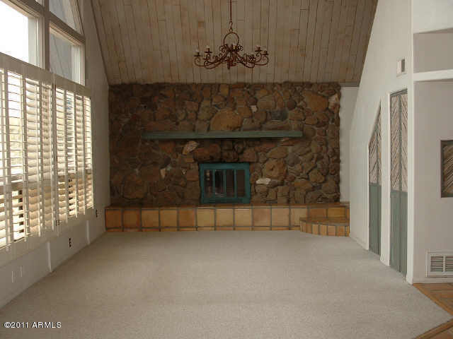 31236 North Sunrise Ranch Road Cave Creek, AZ 85331 - Photo 4 of 25 Living Room