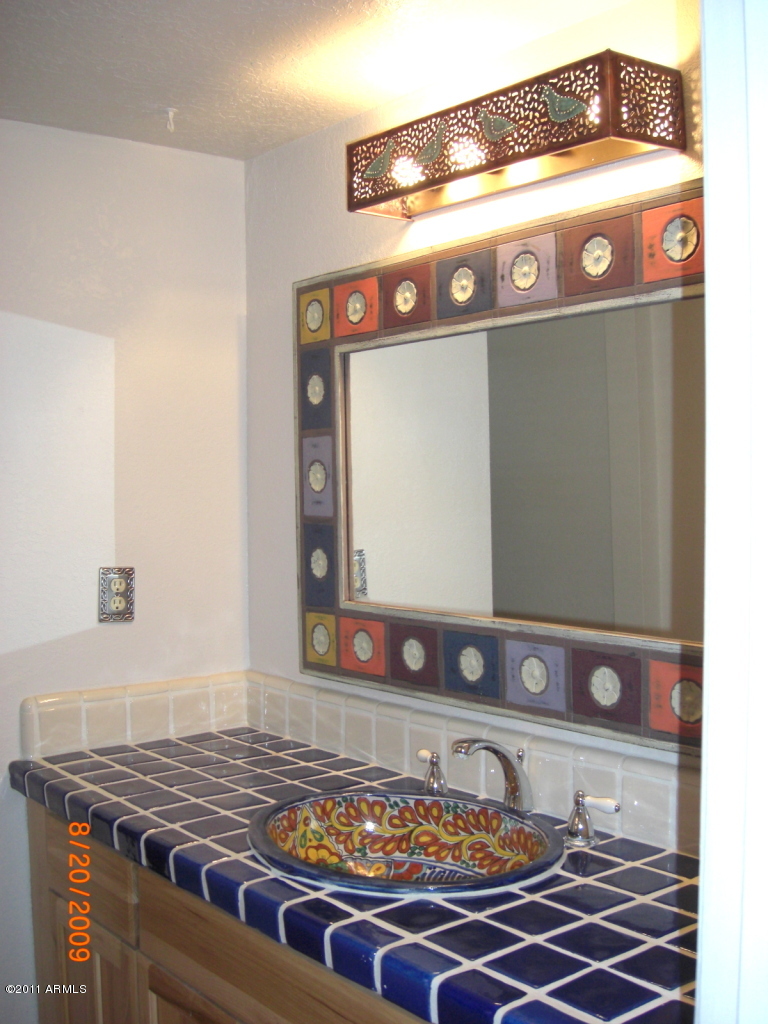 31236 North Sunrise Ranch Road Cave Creek, AZ 85331 - Photo 8 of 25 Bathroom 1
