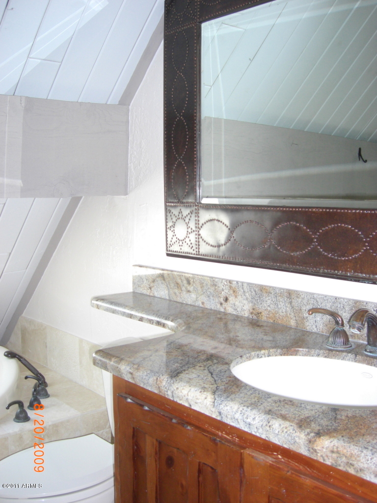 31236 North Sunrise Ranch Road Cave Creek, AZ 85331 - Photo 10 of 25 Bathroom 3