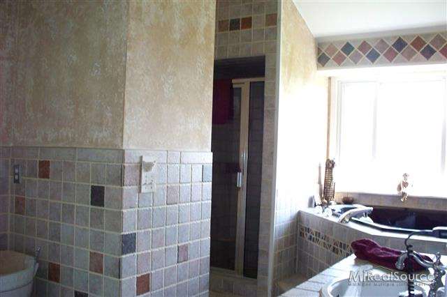11385 Gilbert Road Memphis, MI 48041 - Photo 15 of 30 31146467-14.JPG