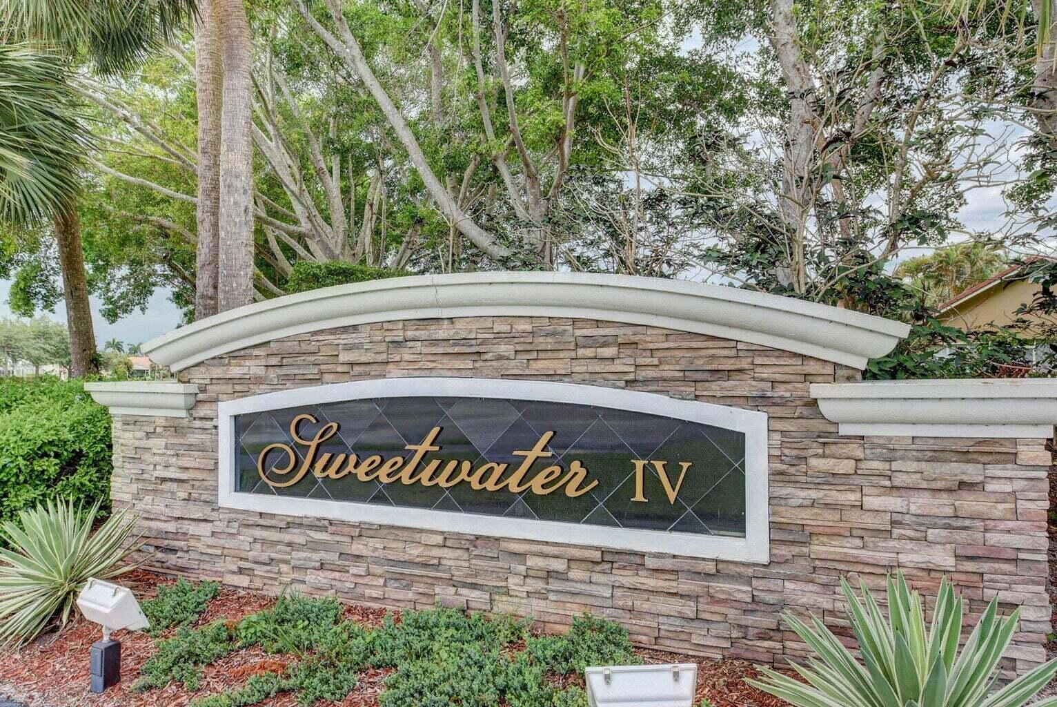 11151 Autoro Court Boca Raton, FL 33498 - Photo 54 of 70 20251109173909566814000000-o