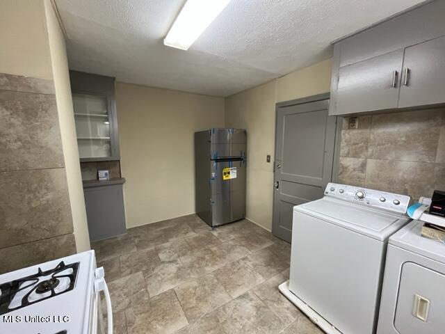 1721 Lyncrest Avenue Jackson, MS 39202 - Photo 5 of 9 IMG_2912