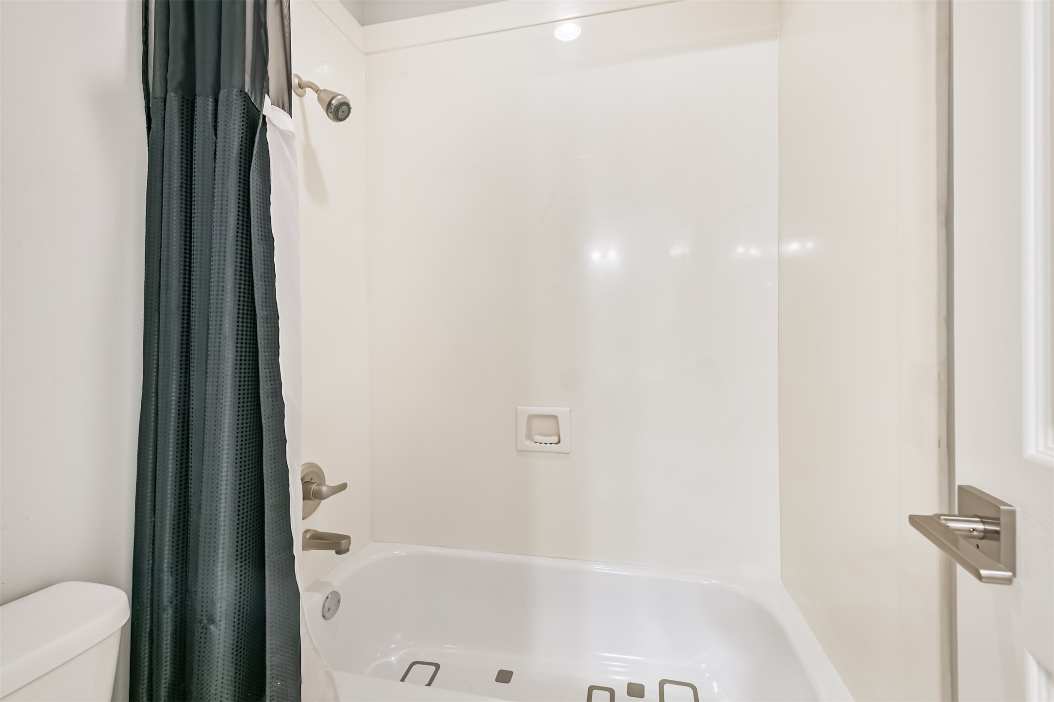 12636 Briar Patch Drive Houston, TX 77077 - Photo 32 of 43 There is a tub+shower duo in the second full bathroom.