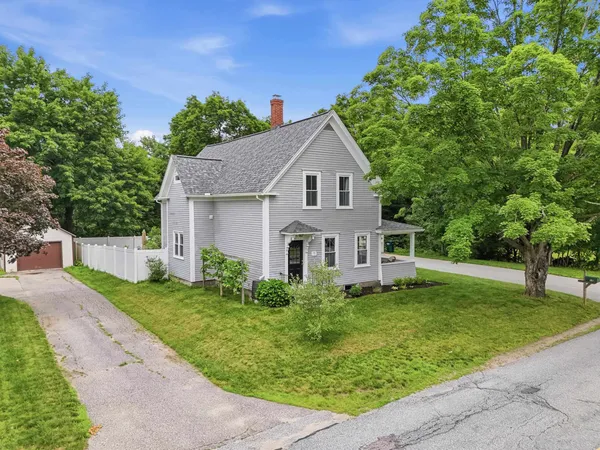 $549,900 | 15 Crosby Street, Milford, NH 03055