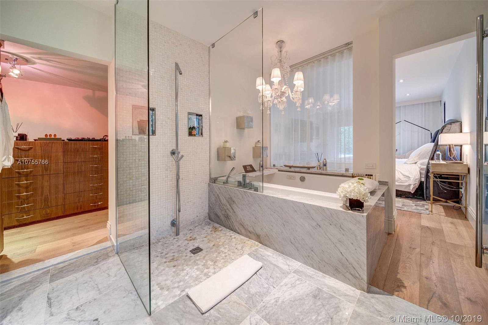 1670 Cleveland Road Miami Beach, FL 33141 - Photo 13 of 53