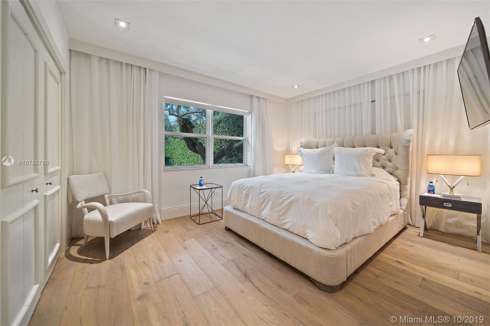 1670 Cleveland Road Miami Beach, FL 33141 - Photo 26 of 53