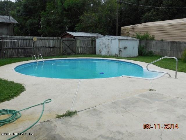 117 Carole Road Palatka, FL 32177 - Photo 3 of 10 pool