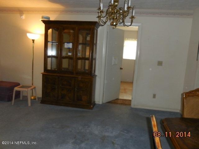 117 Carole Road Palatka, FL 32177 - Photo 5 of 10 dining area