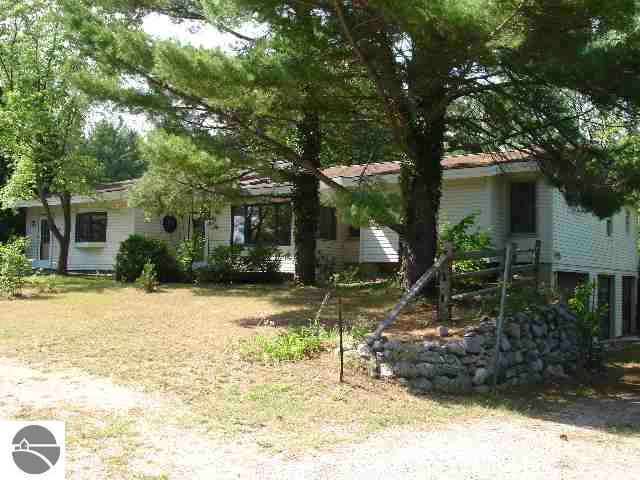9416 North Long Lake Road Traverse City, MI 49685 - Photo 1 of 7 1680523.JPG