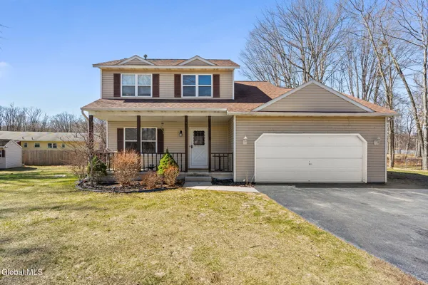 $359,900 | 25 Netherlands Boulevard, Rotterdam, NY 12306