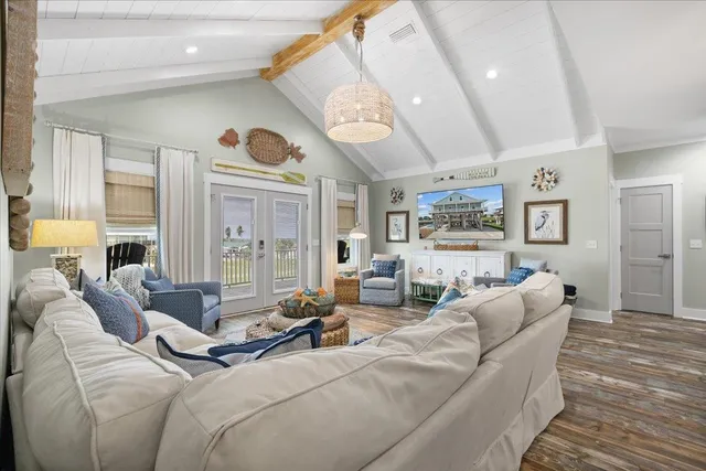 $1,500,000 | 20817 Marina Road, Perry, FL 32348