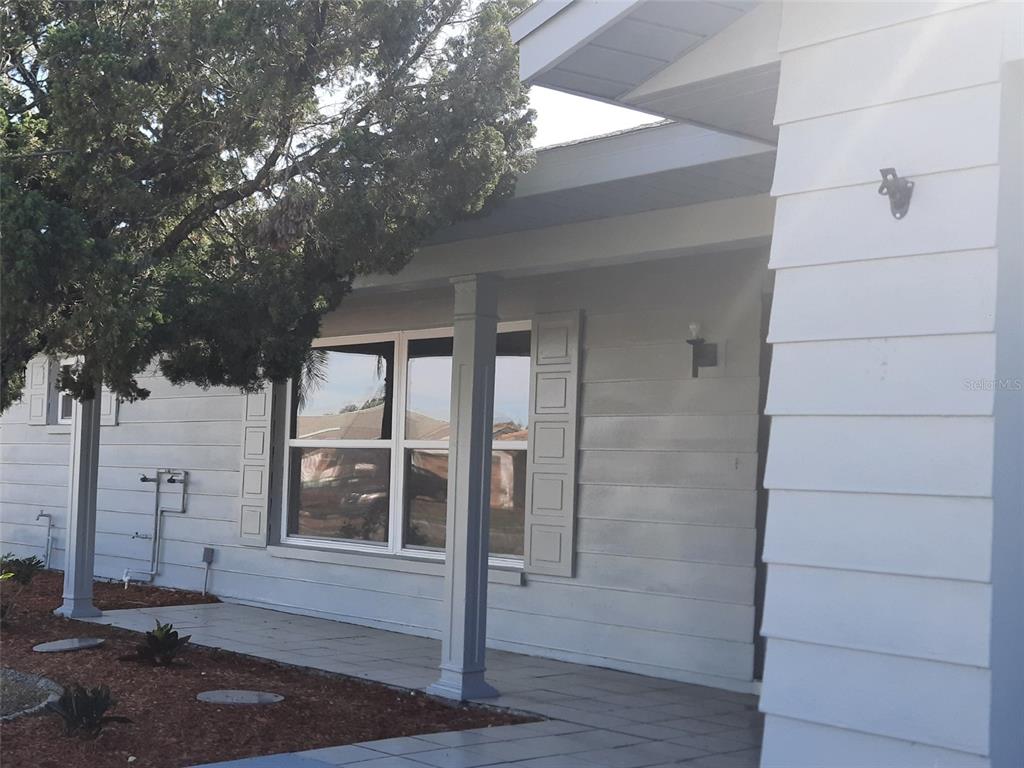 738 Flamingo Drive Apollo Beach, FL 33572 - Photo 3 of 15