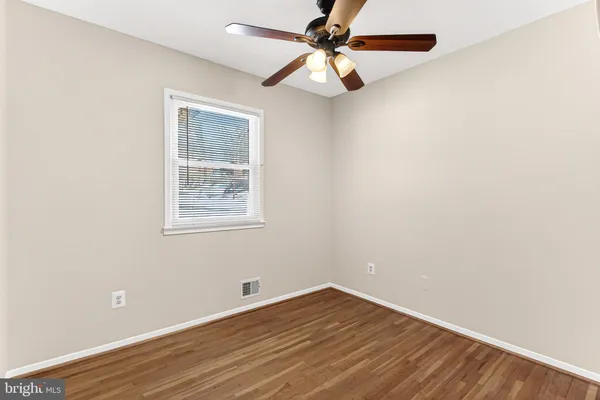 $784,000 | 5236 Ampthill Drive, Alexandria, VA 22312