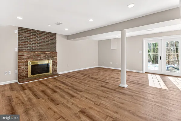 $784,000 | 5236 Ampthill Drive, Alexandria, VA 22312