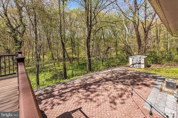 $784,000 | 5236 Ampthill Drive, Alexandria, VA 22312