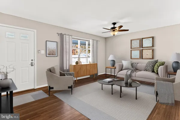 $784,000 | 5236 Ampthill Drive, Alexandria, VA 22312