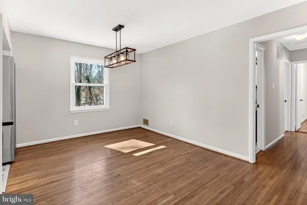 $784,000 | 5236 Ampthill Drive, Alexandria, VA 22312