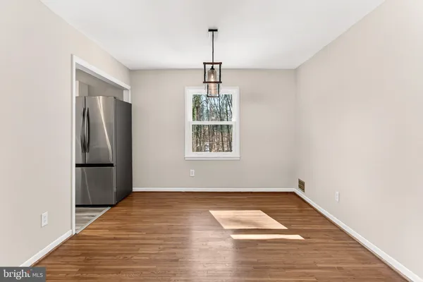 $784,000 | 5236 Ampthill Drive, Alexandria, VA 22312